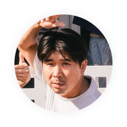 株式会社BOOK 代表 青柳考哉様
