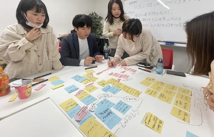 新ロゴの展開